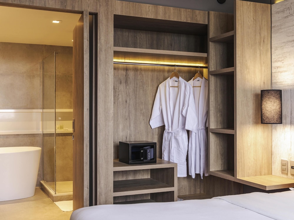 NOVOTEL PORTO ALEGRE AIRPORT 44/45