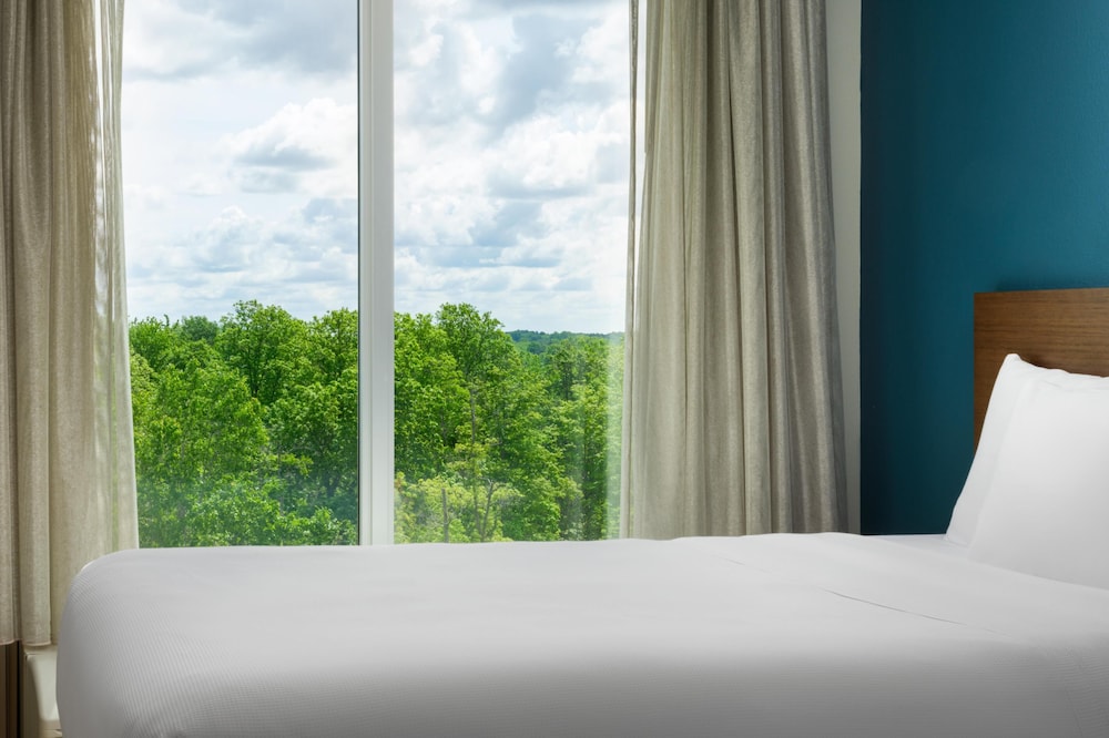 Hyatt Place Grand Rapids-South 19/67