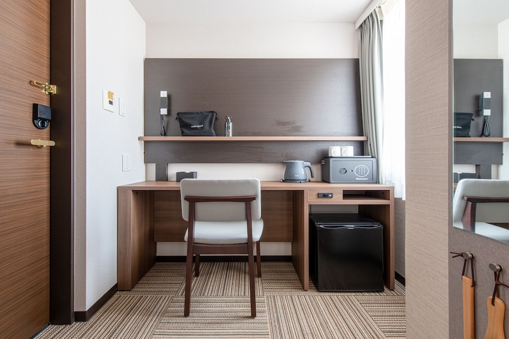 Hotel Sanrriott osakahommachi 12/50