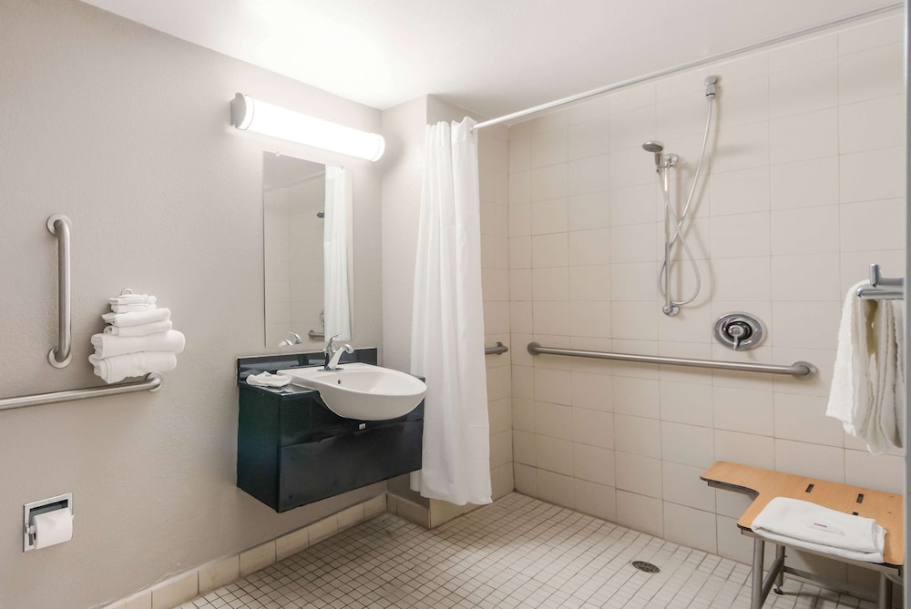 Motel6 Laredo, TX - North I-35 50/55