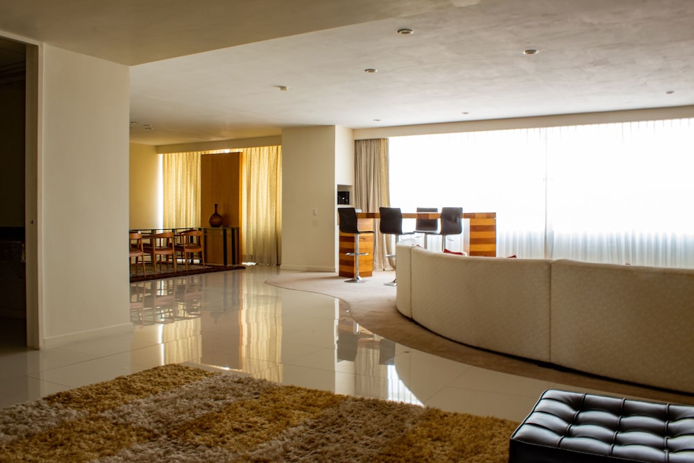Hotel Mision Guadalajara 42/64