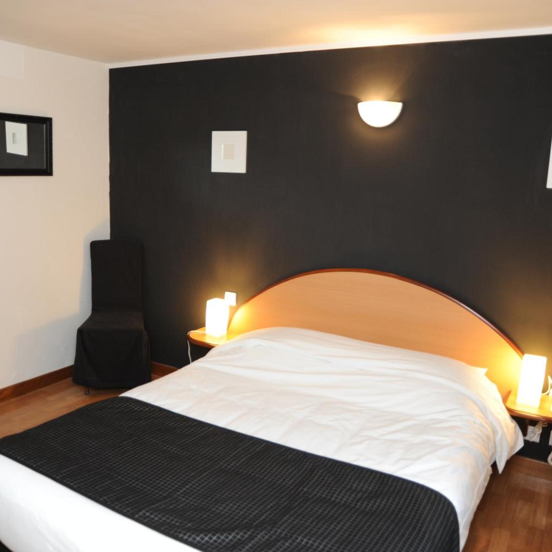 LOGIS HOTEL ECU DE FRANCE 20/45