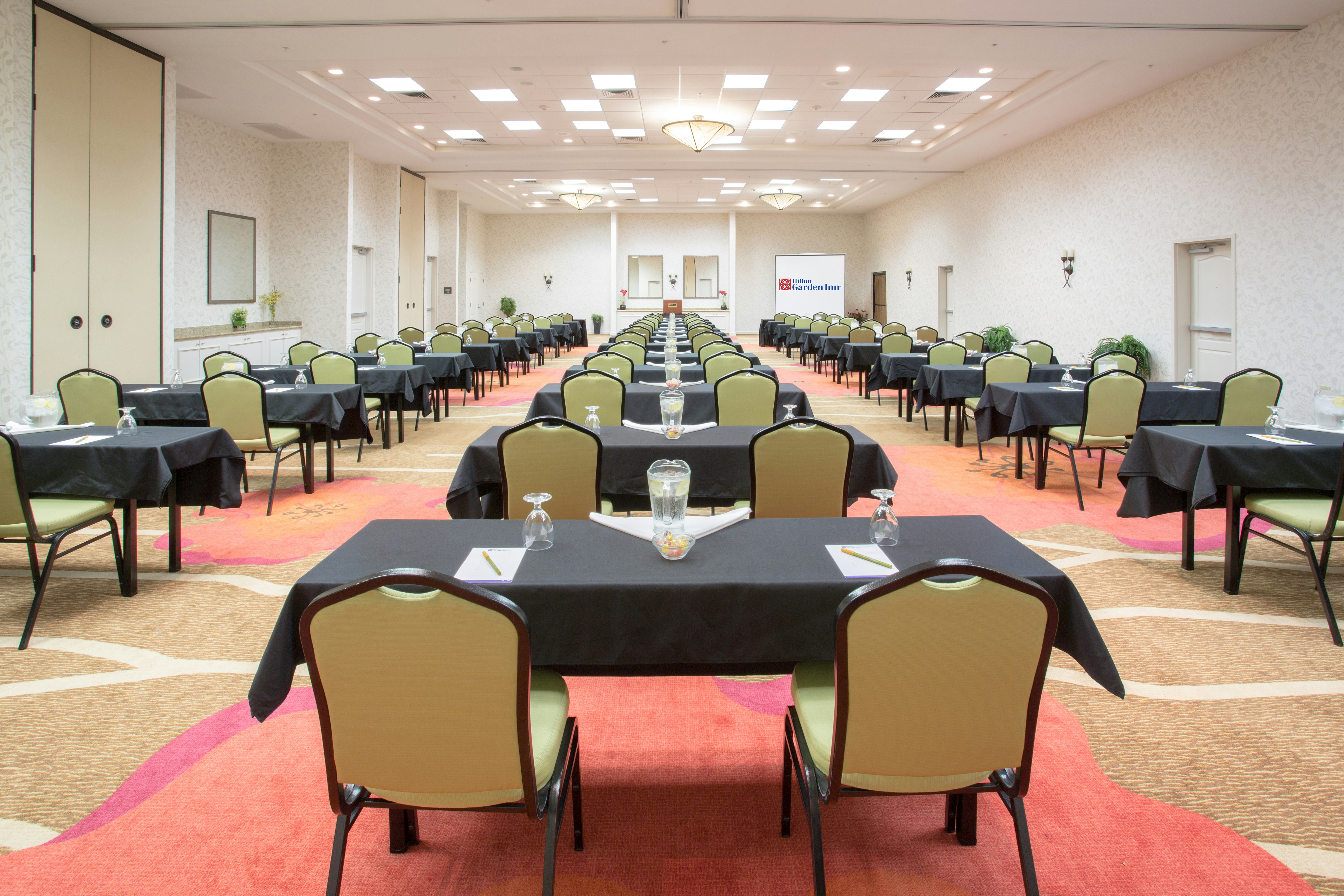 Hilton Garden Inn Phoenix Avondale 21/28