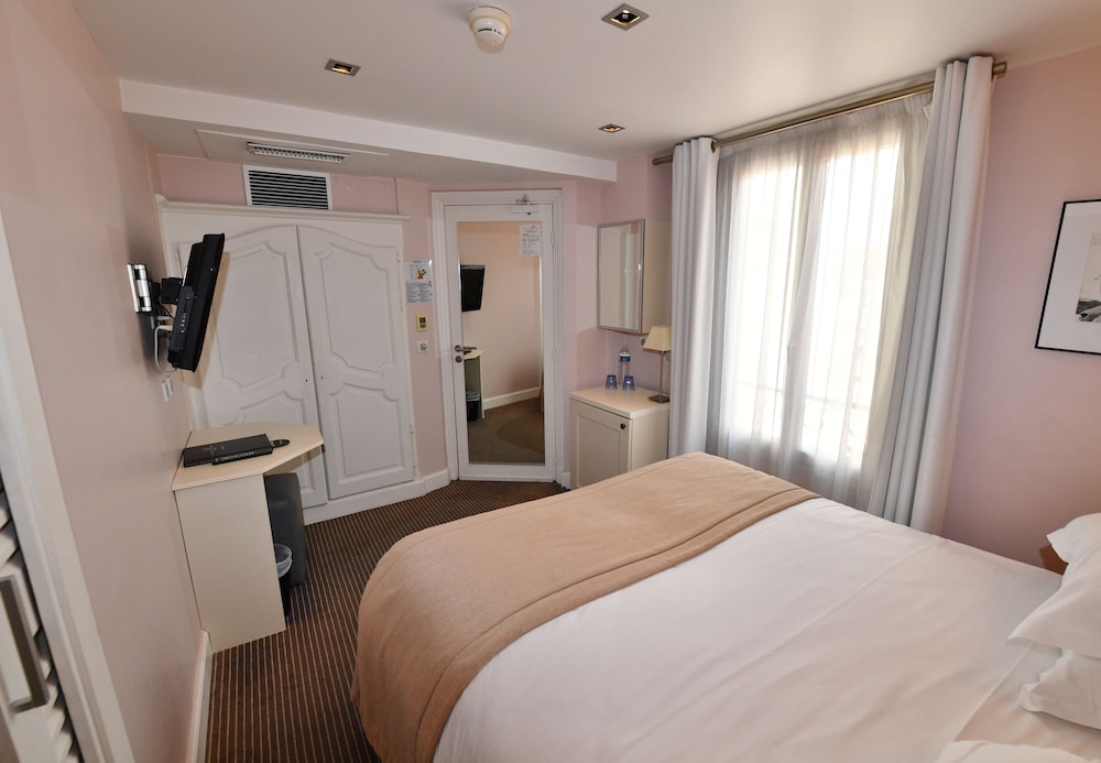 Hotel De Provence 15/70