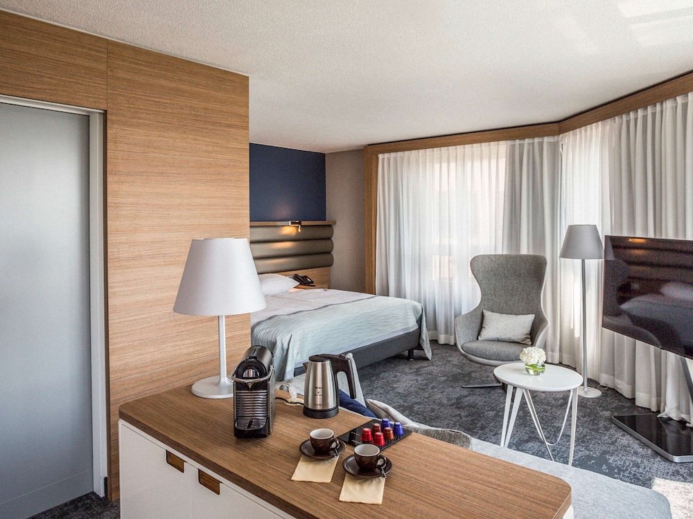 MOVENPICK HOTEL LAUSANNE 56/79