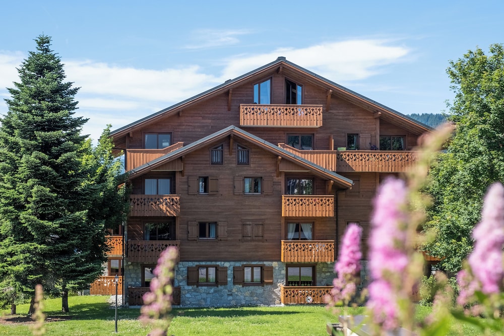 PREMIUM RESIDENCE LES FERMES DU SOLEIL 3/49