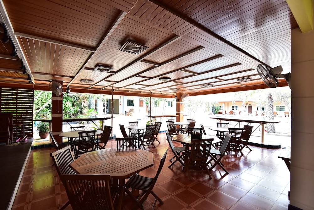 Ampan Resort & Apartment 39/44