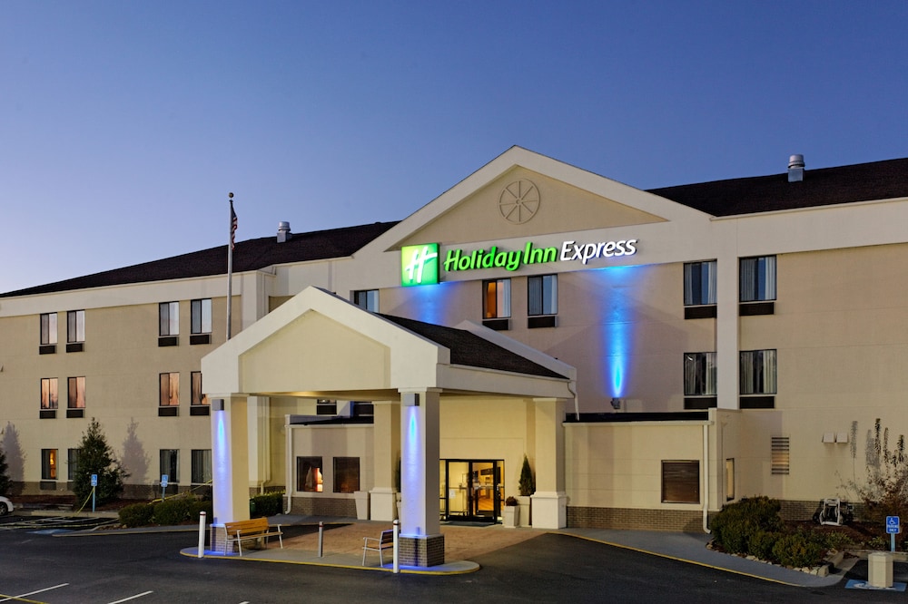 Holiday Inn Express Metropolis 1/43