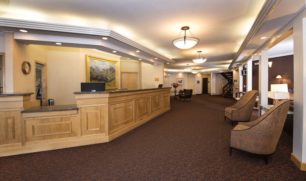 Sophie Station Suites 5/32