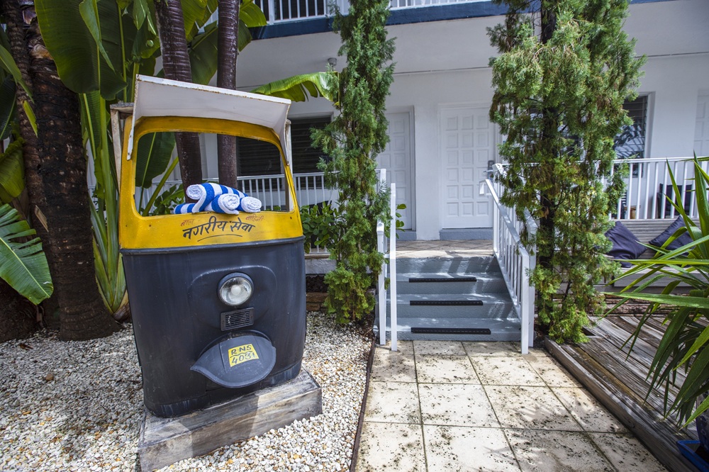 Beachside All Suites Hotel 30/38