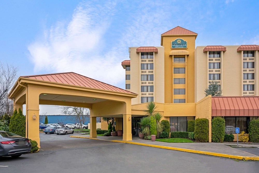 La Quinta Inn & Suites by Wyndham Tacoma - Seattle 1/45