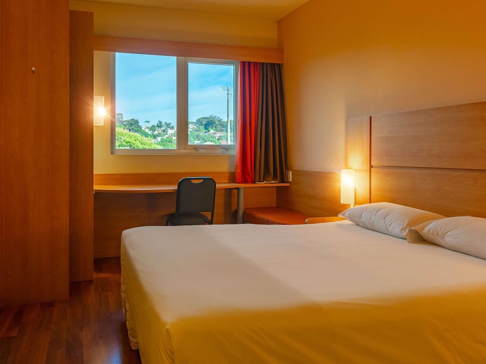 Ibis Novo Hamburgo 14/47
