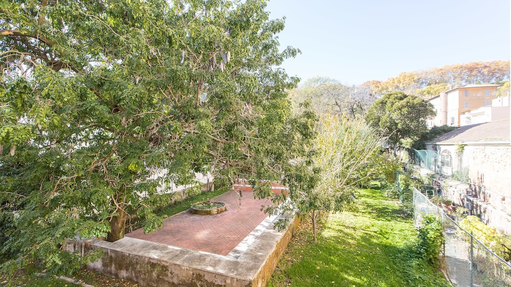 Rental In Rome Riari Garden Luxury 24/29