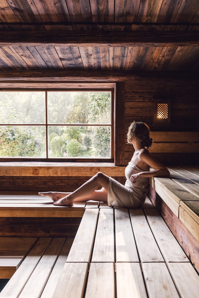 Alpenpalace Luxury Hideaway & Spa Retreat 22/50