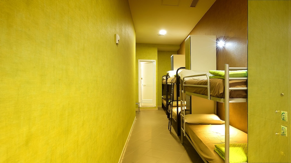 Youth Station Hostel 15/43