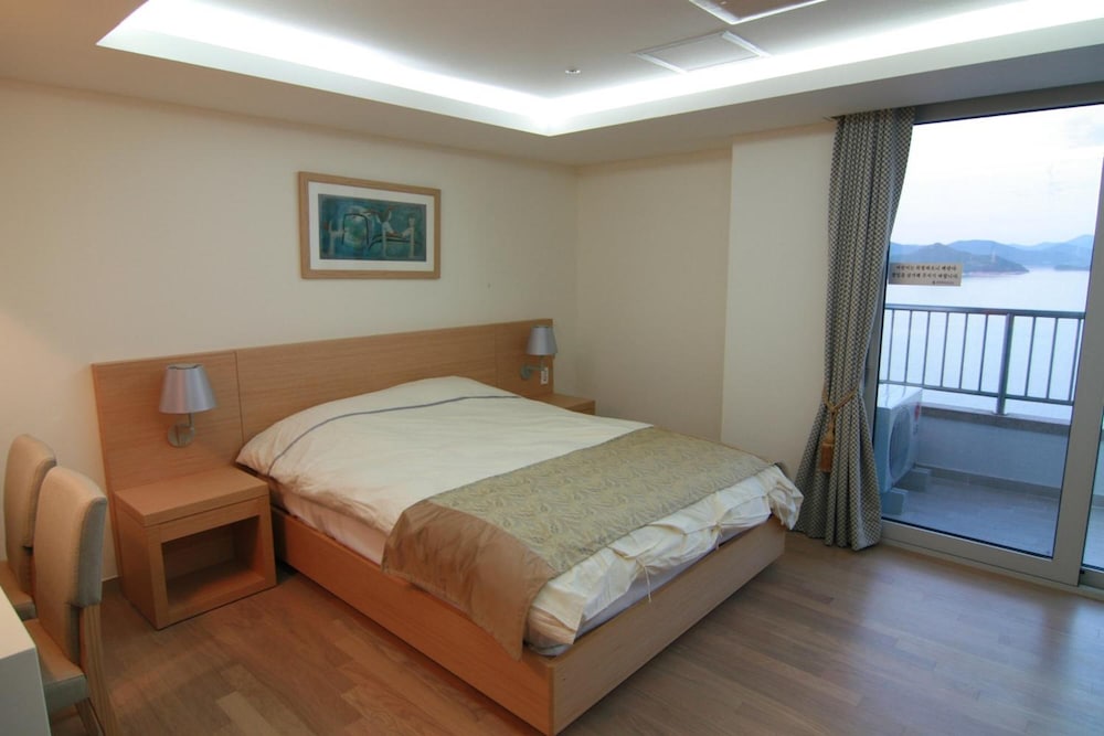 Kumho Tongyeong Marina Resort 5/52