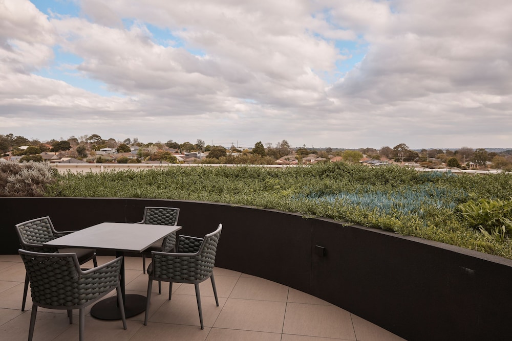 Rydges Ringwood 56/59