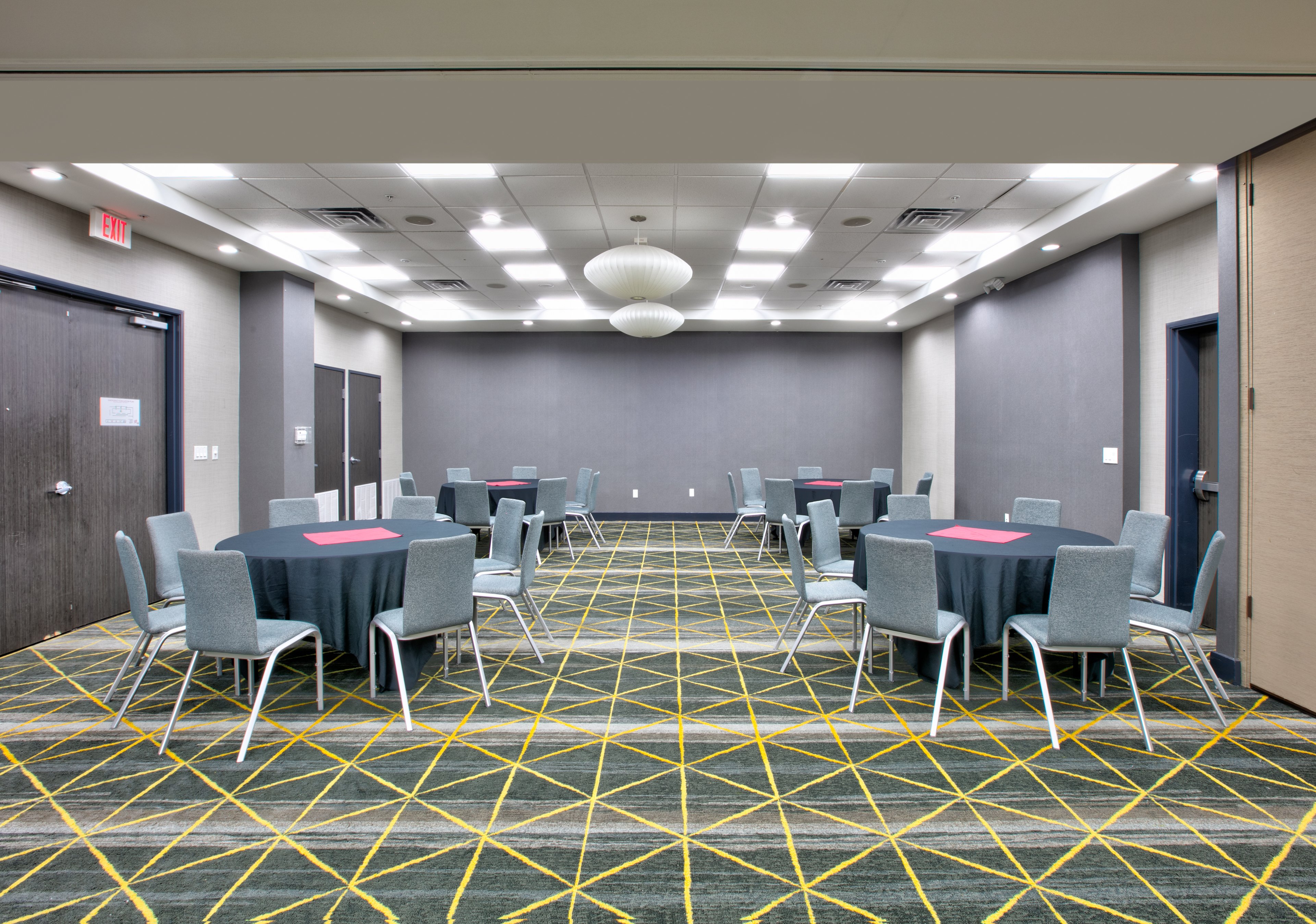 Holiday Inn Dfw South 50/64