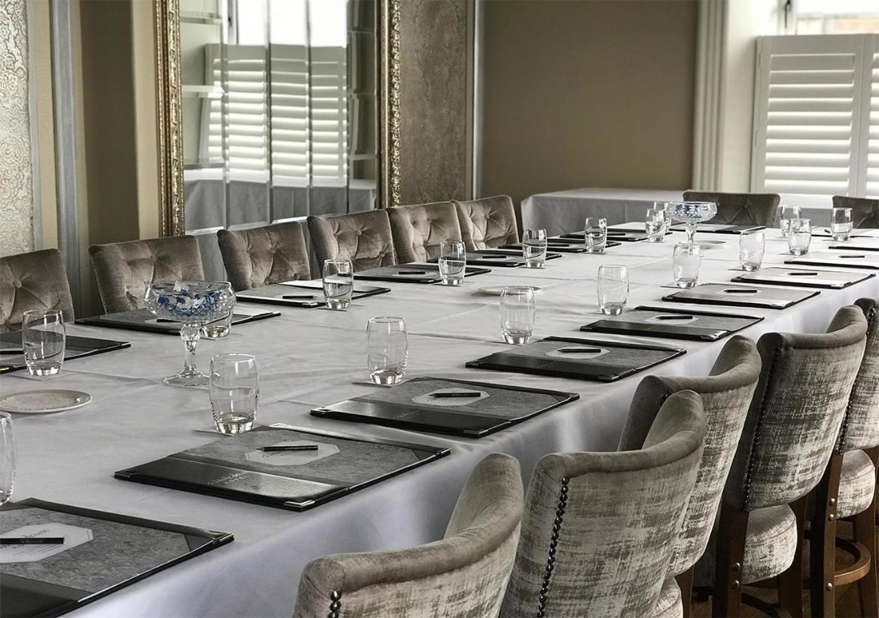 The Whistledown Hotel 28/47