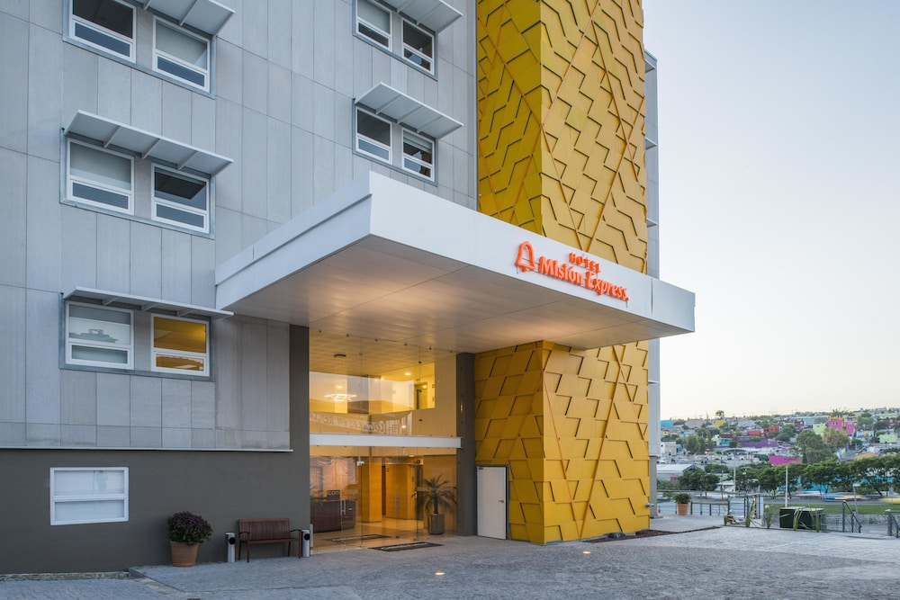 Hotel VM Express Queretaro 45/47
