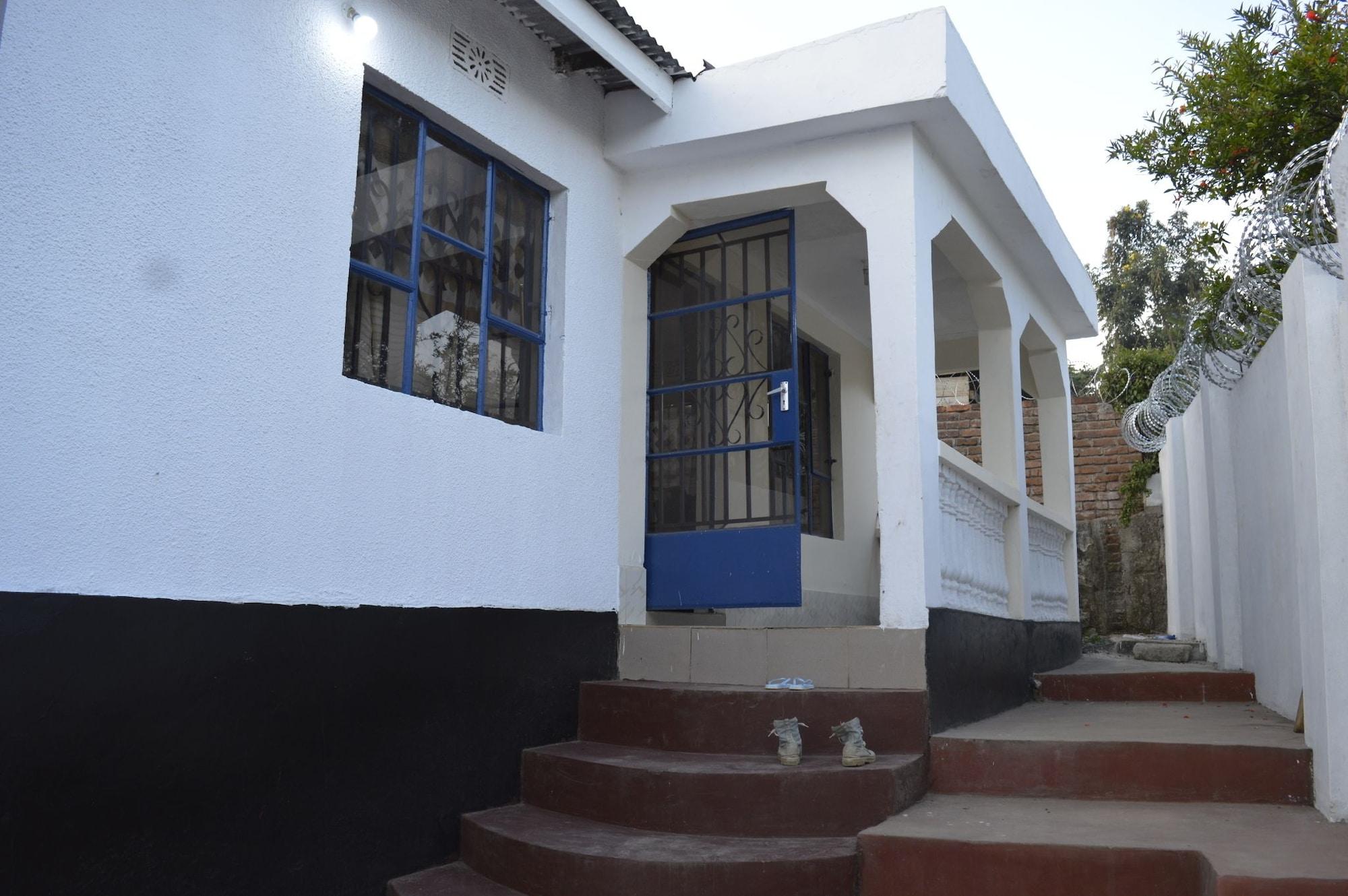 Swahili Home Stay 1/10