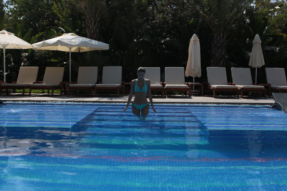 Sandima Boutique Hotel 34/43