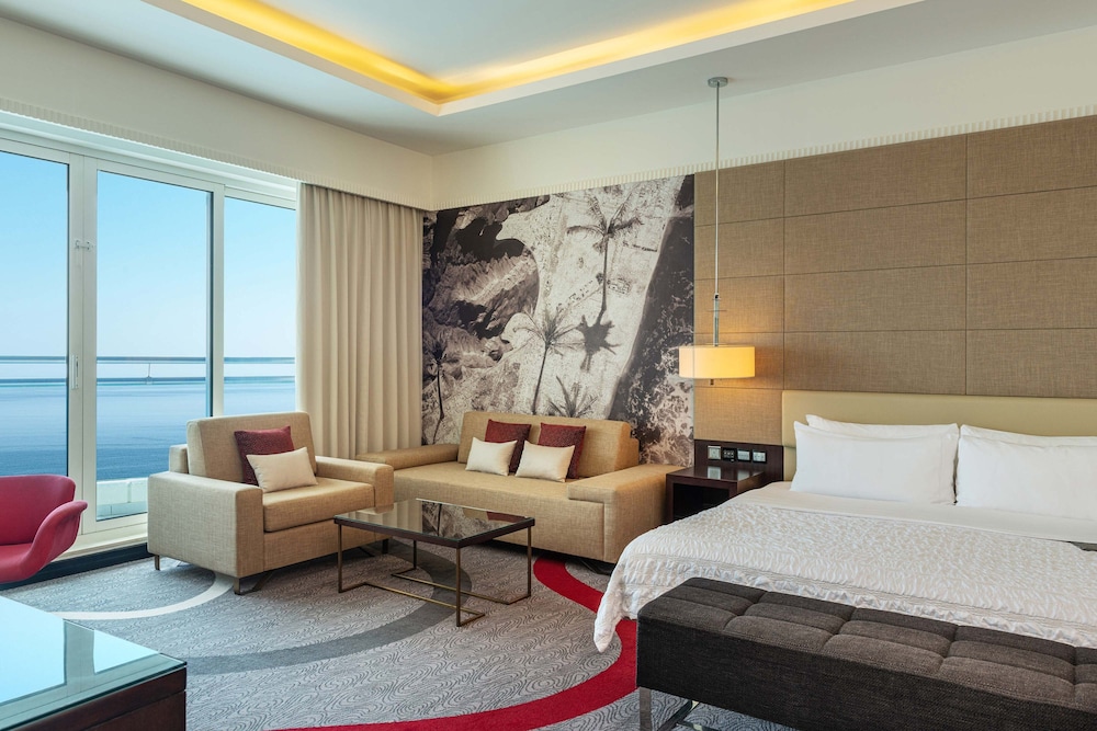 Le Meridien Al Aqah Beach Resort 8/65