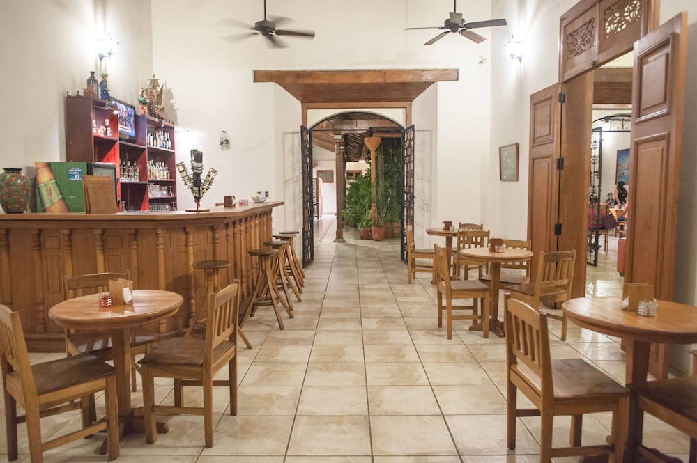 El Almirante Hotel 30/47