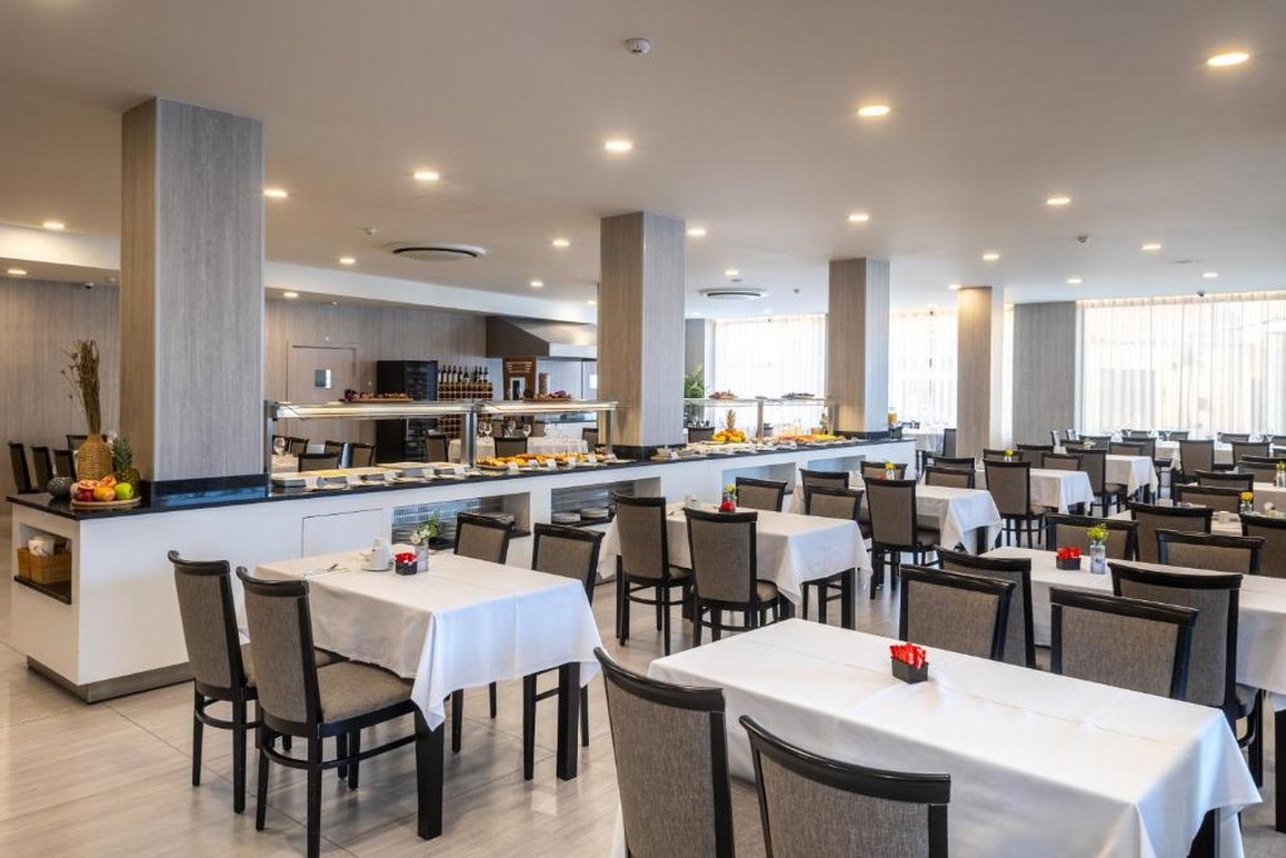Hotel Cristal Setubal 49/61