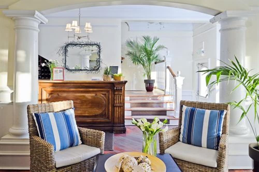 Newport Beach Hotel, A Four Sisters Inn 5/58