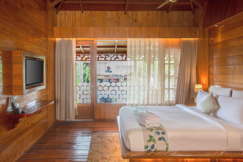 Coral Reef Resort 10/50