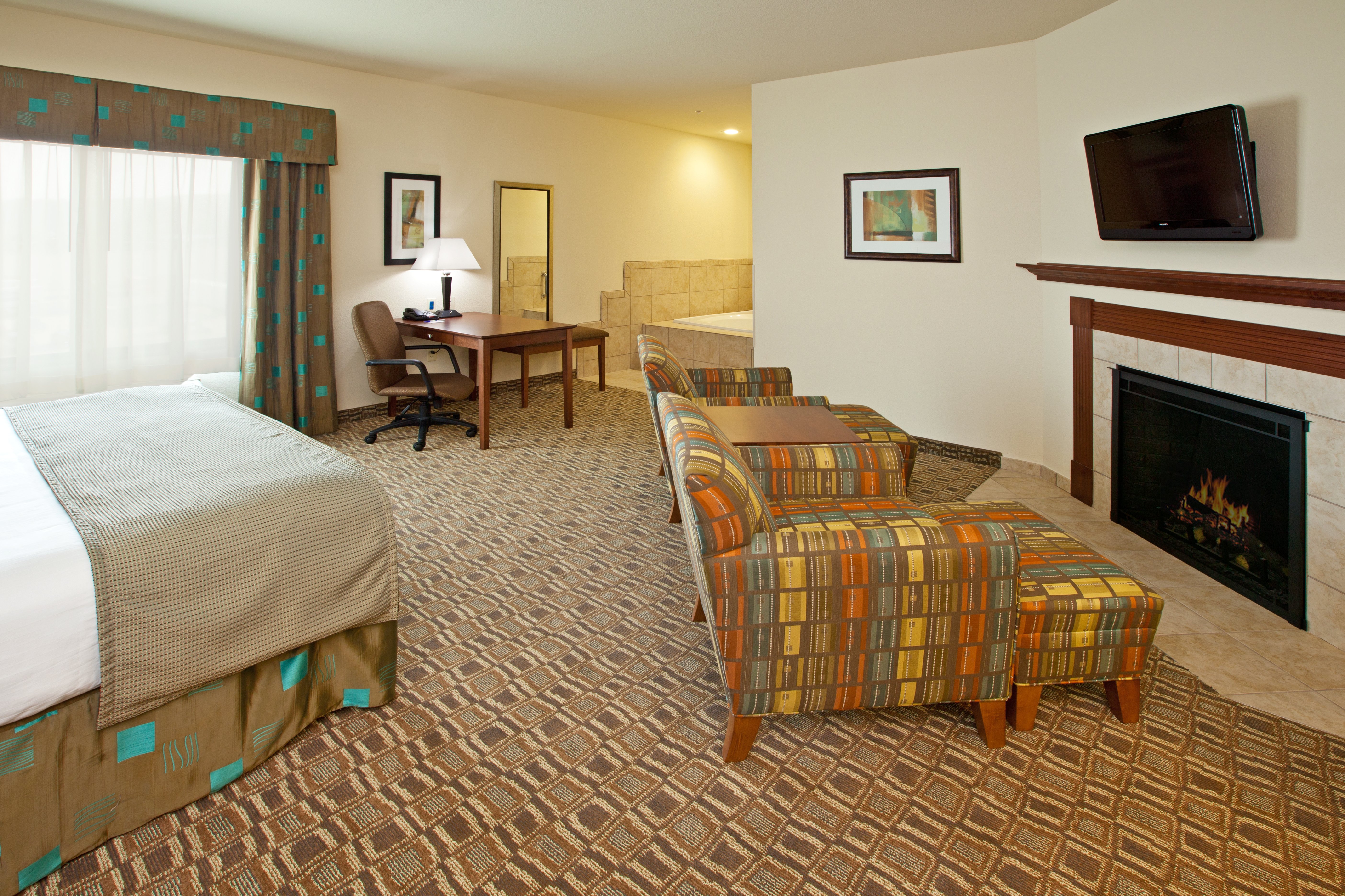 Holiday Inn Express Hotel & Suites Ripley 44/68