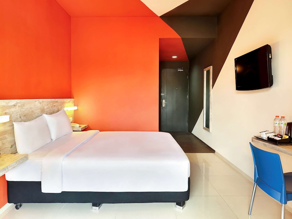 Primera Hotel Seminyak (Ex Ibis Budget Bali) 16/32