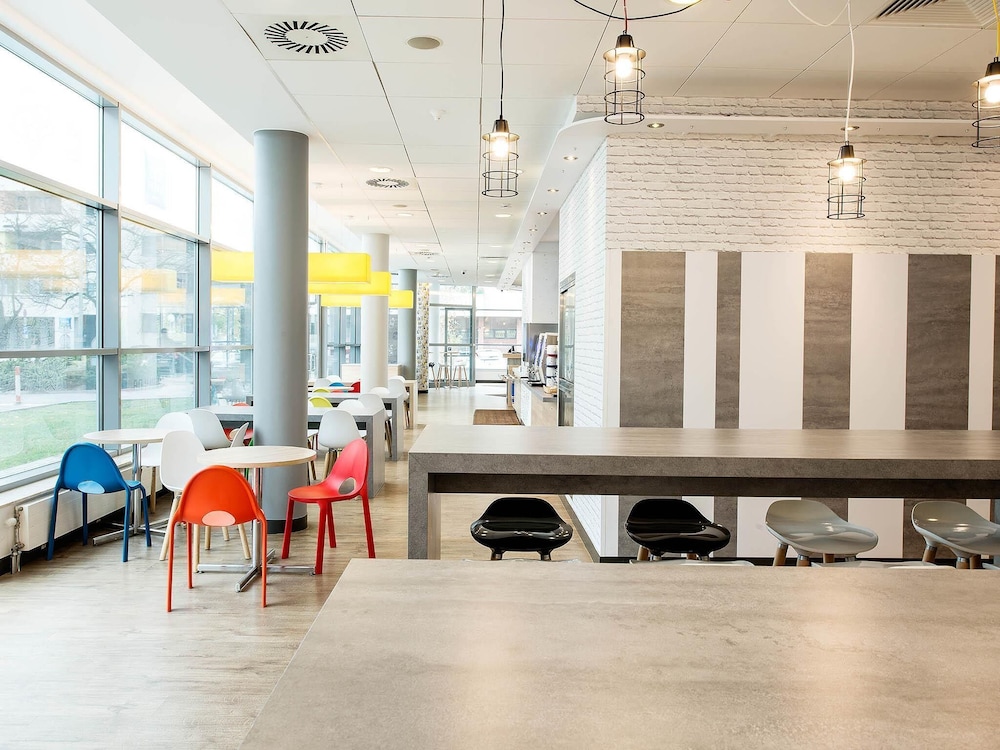 IBIS BUDGET WARSZAWA CENTRUM 67/70