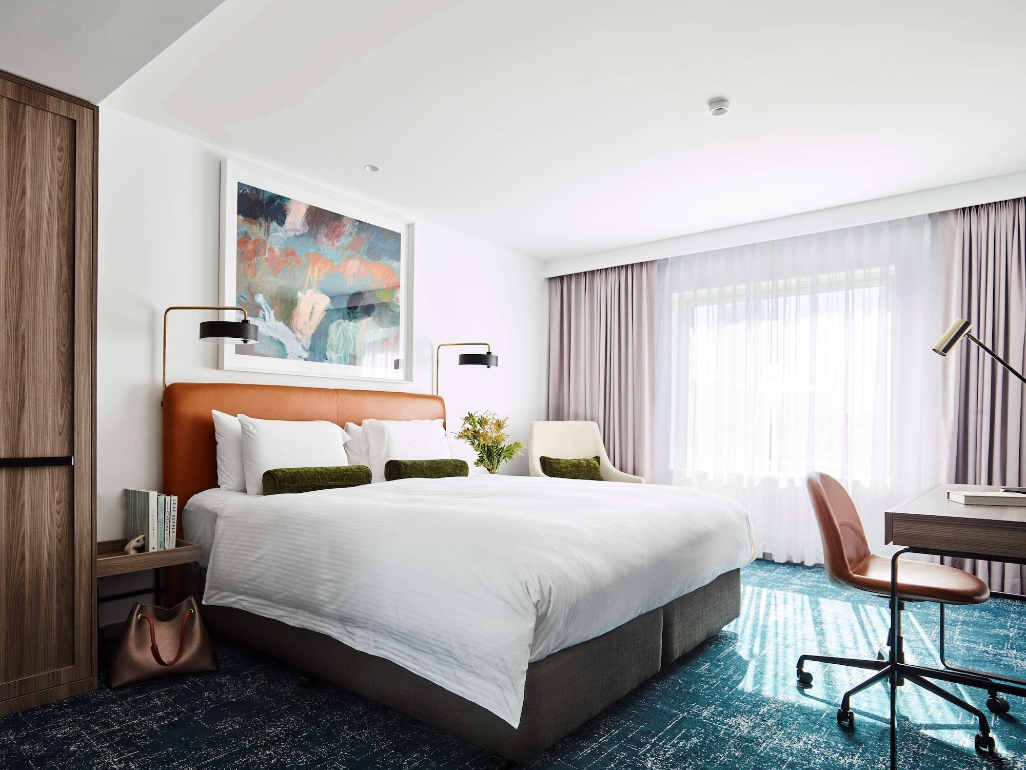 EXECUTIVE, KING BED, GARDEN VIEW