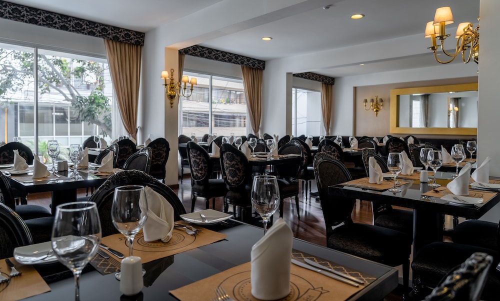 HOTEL JOSE ANTONIO 46/50