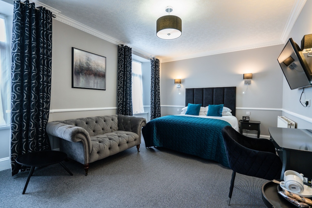New Inn Hotel 27/33