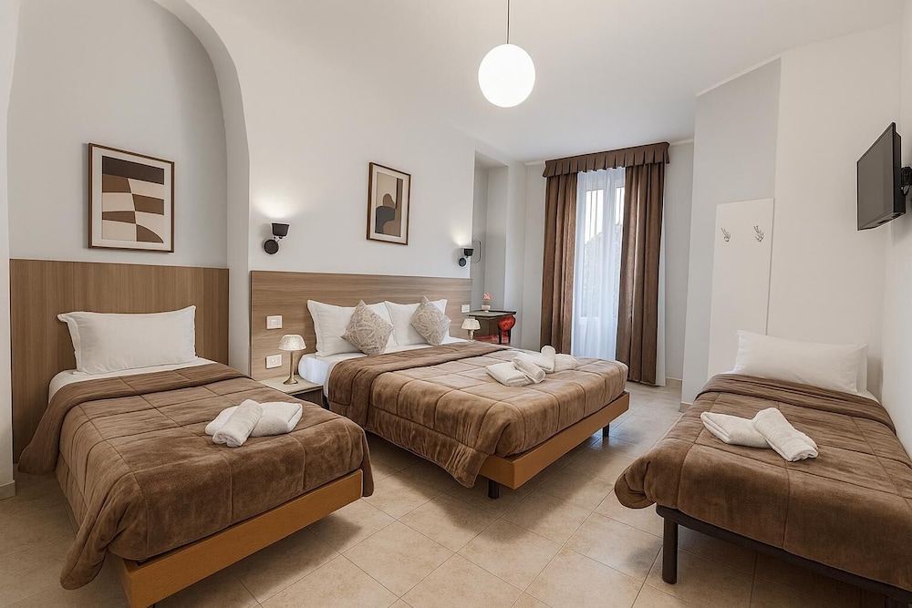 Hotel Aurelia 6/45