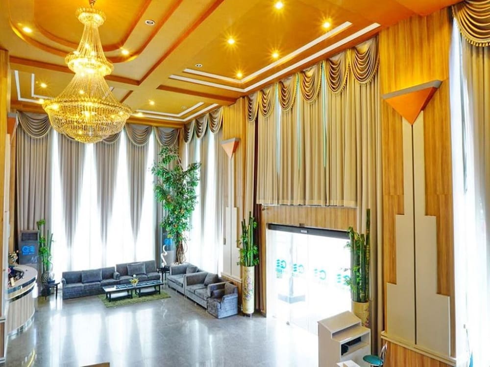 Bay Hotel Srinakarin 34/55