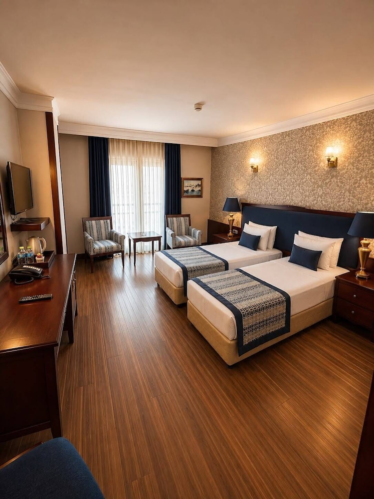 Boutique Princess Hotel 9/87