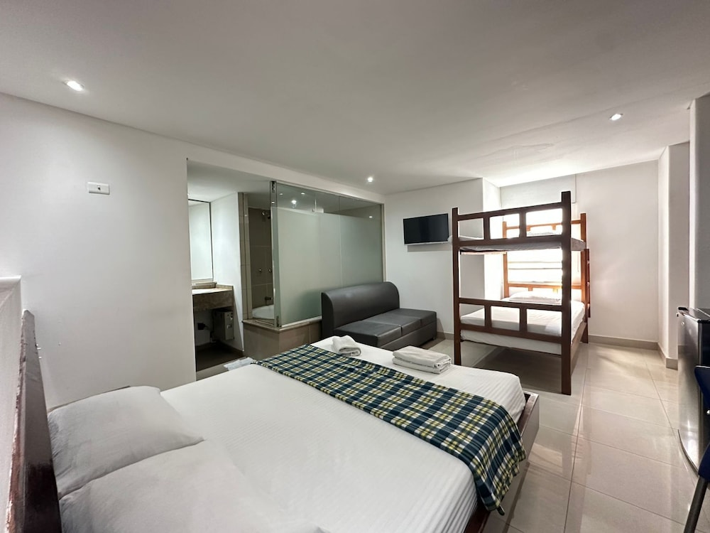Hotel Romanza 21/45