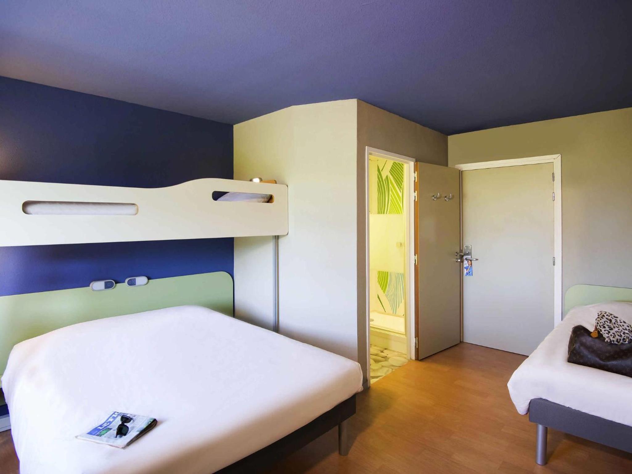Family, Quadruple, Double and Twin Beds