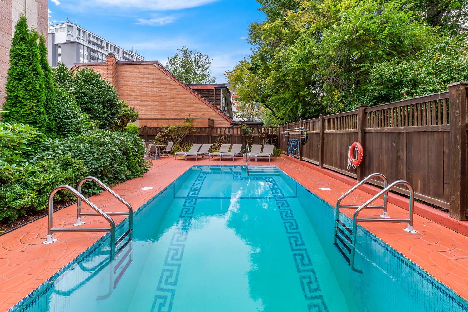 Best Western PLUS Inner Harbour Hotel 46/47