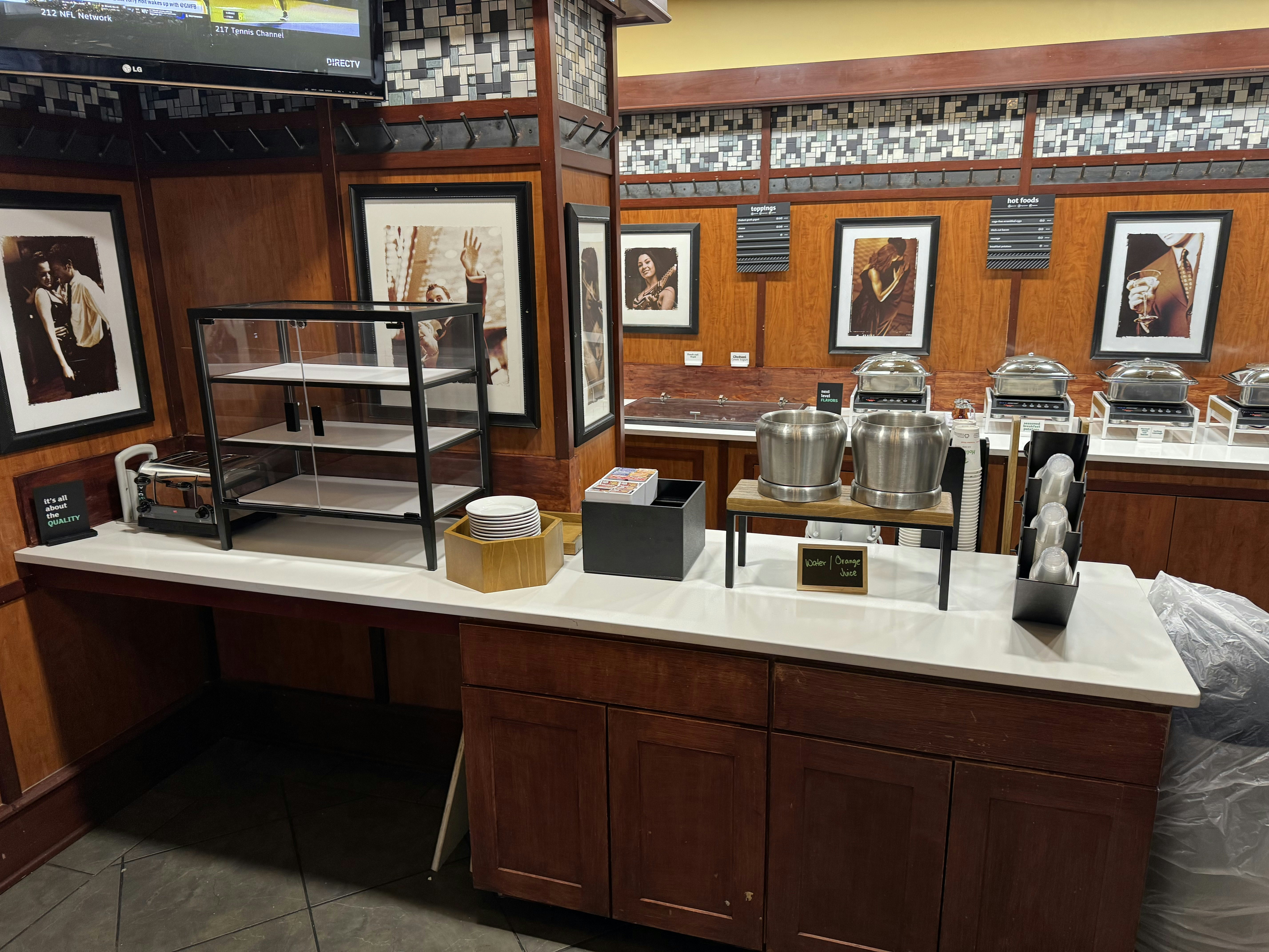 Holiday Inn Chicago O'Hare 68/71