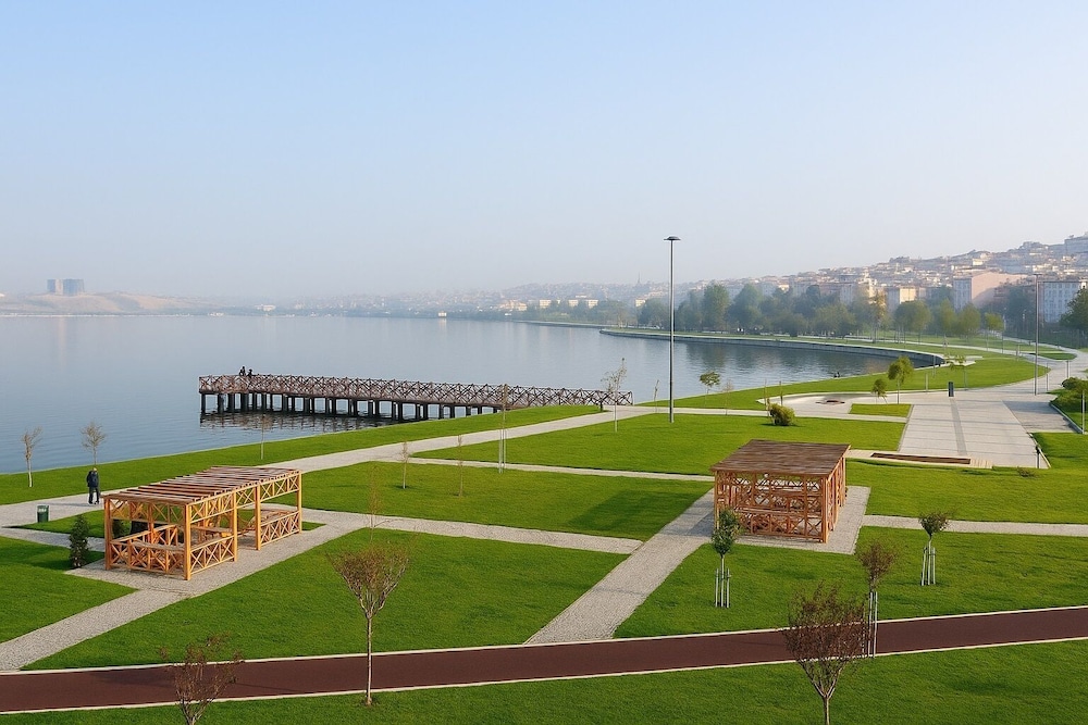 Grand Hotel Avcilar 47/50
