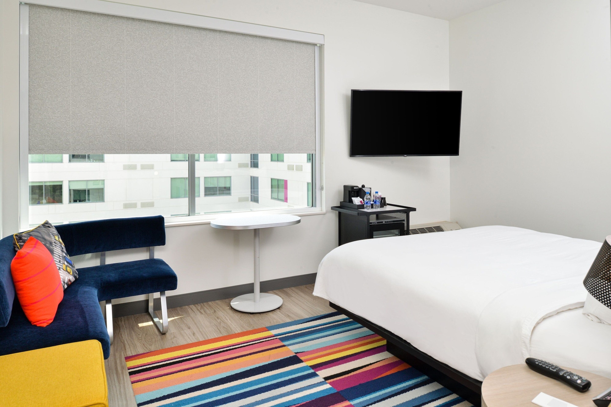 Aloft, King Bed