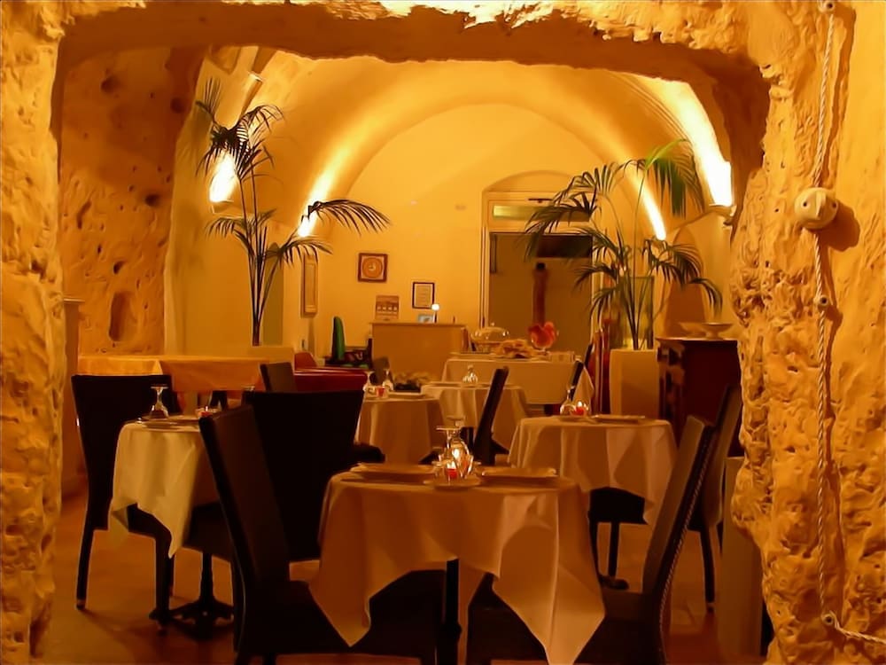 Caveoso Hotel 43/59