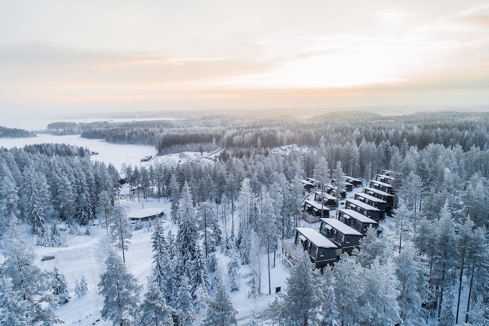 Hotel and Spa Resort Jarvisydan 67/70