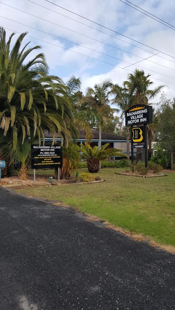 Balnarring Village Motor Inn 48/52