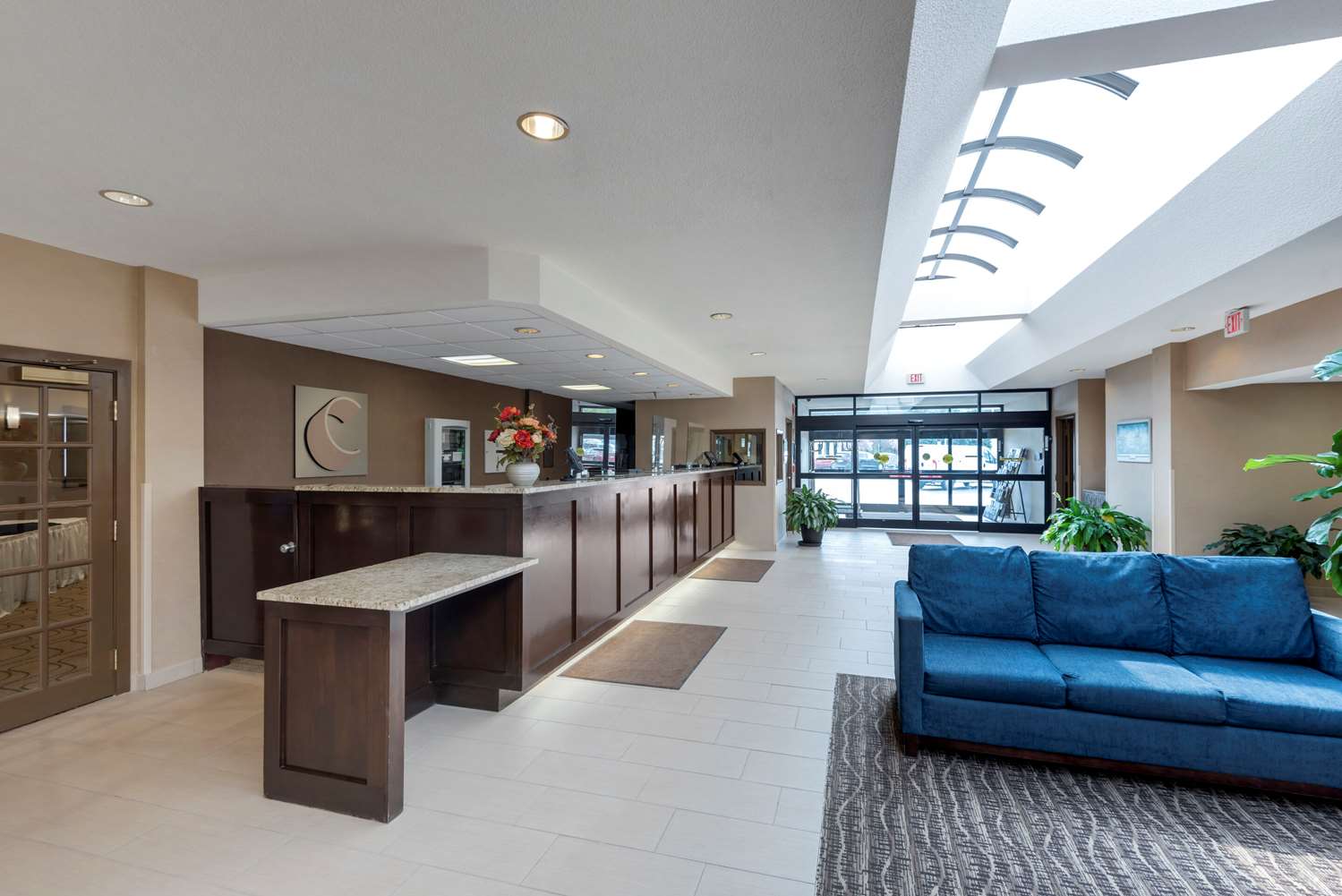 Comfort Inn The Pointe Niagara Falls, NY 6/47